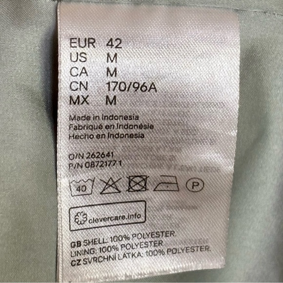 H&M| Pretty Sage Green Patterned Cap Sleeve Tie-Belt Dress Sz M - Picture 7 of 8